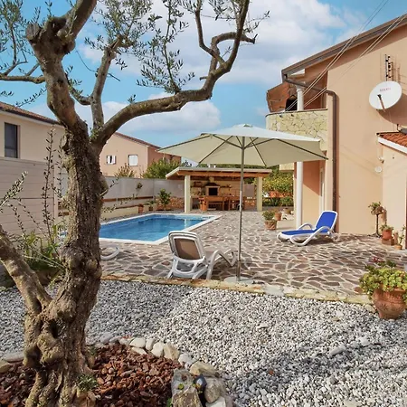 Holiday House Amna * Kaldanija